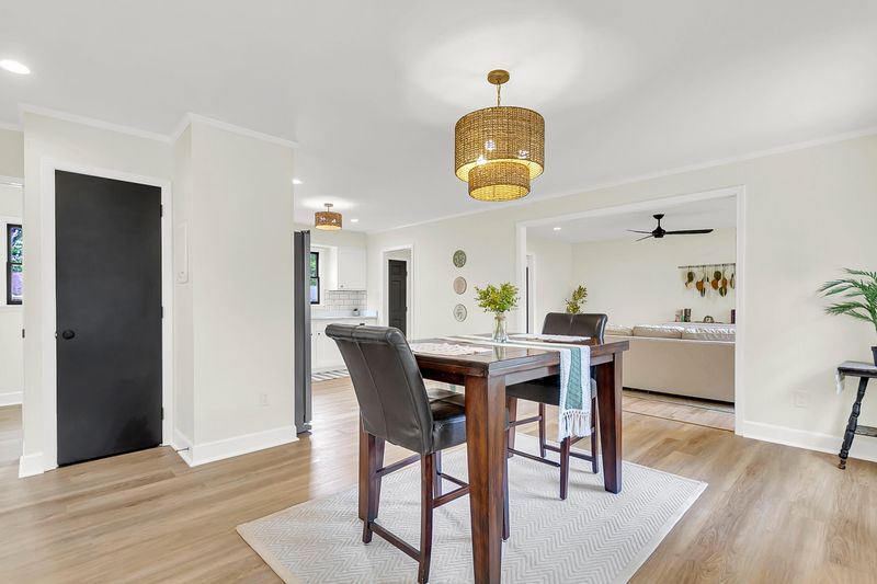 3426 Creola Rd, North Charleston, SC 29420