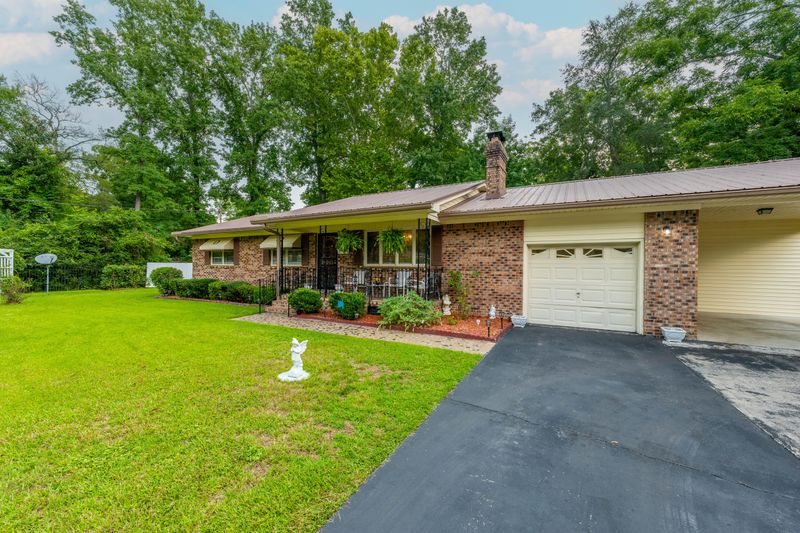 206 Roosevelt St, Saint George, SC 29477