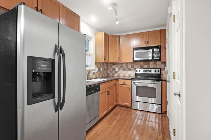 556 Savannah Hw #12, Charleston, SC 29407
