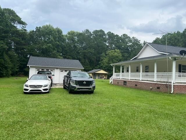 320 Tabatha Ln, Saint Stephen, SC 29479