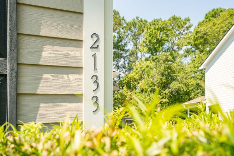 2133 Oyster Reef Ln, Mount Pleasant, SC 29466