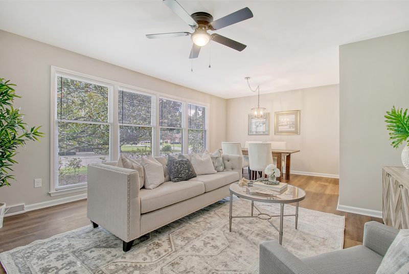 1375 W Lenevar Dr, Charleston, SC 29407