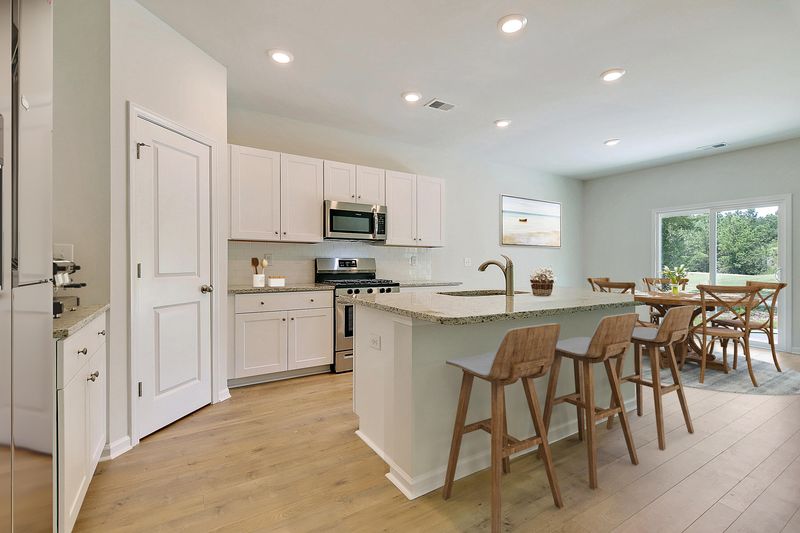 433 Camellia Bloom Dr, Moncks Corner, SC 29461
