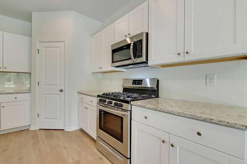 433 Camellia Bloom Dr, Moncks Corner, SC 29461