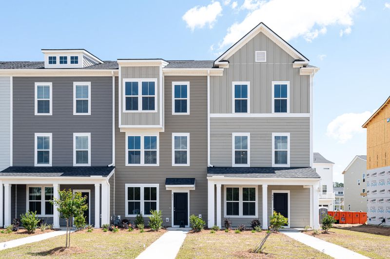 314 Herty Park Dr #253, Moncks Corner, SC 29461