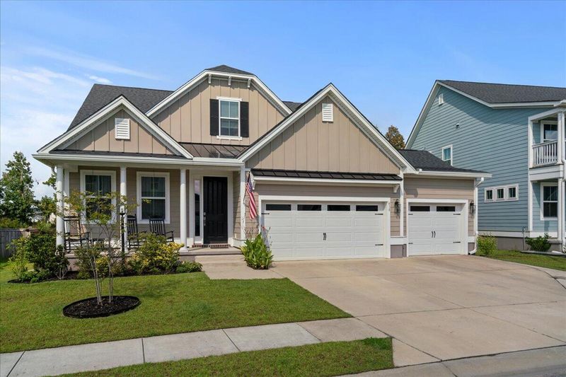 618 Black Pine Rd, Moncks Corner, SC 29461
