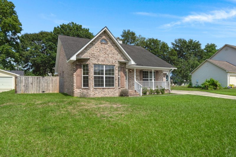 105 Crystal St, Goose Creek, SC 29445