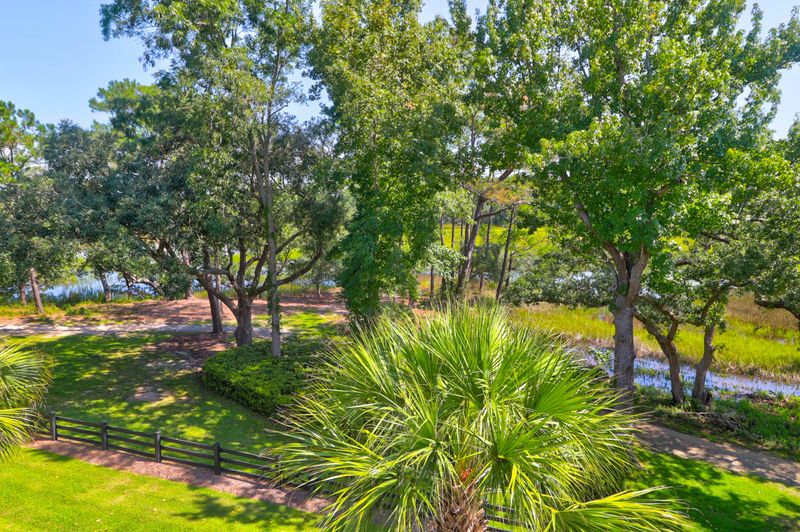 1877 Pierce St, Charleston, SC 29492