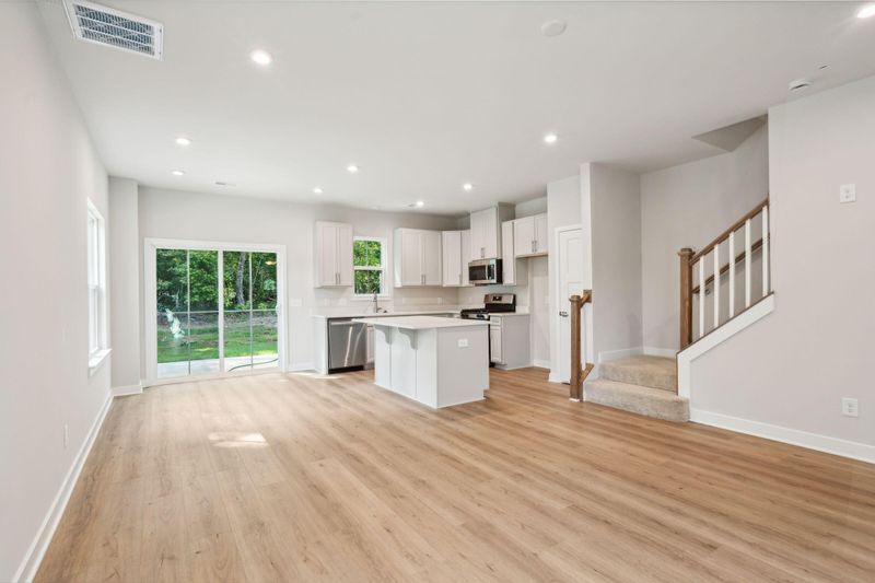1042 Crescent Cove Ln, Summerville, SC 29483