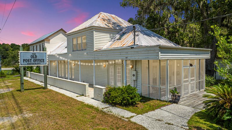 8083 Point Of Pines Rd, Edisto Island, SC 29438
