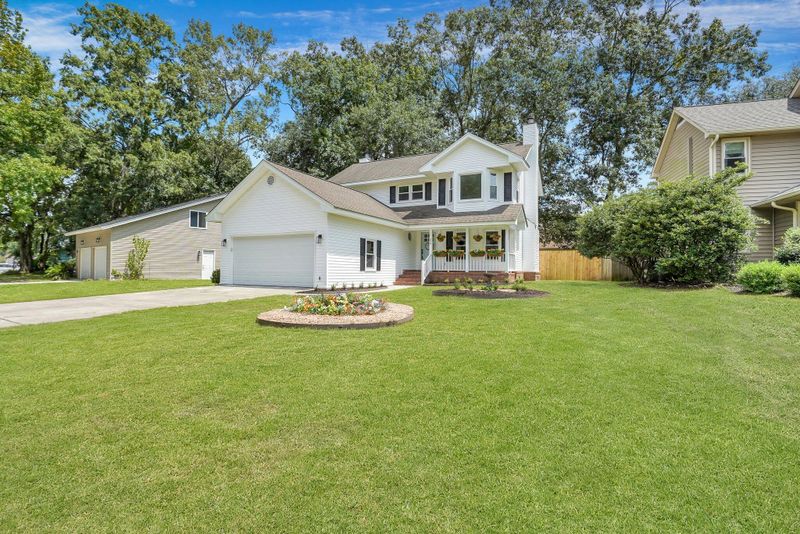 217 Knightsbridge Dr, Charleston, SC 29418