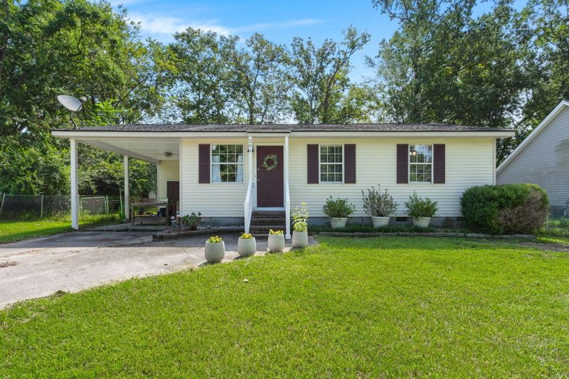206 Jean Wells Dr, Goose Creek, SC 29445