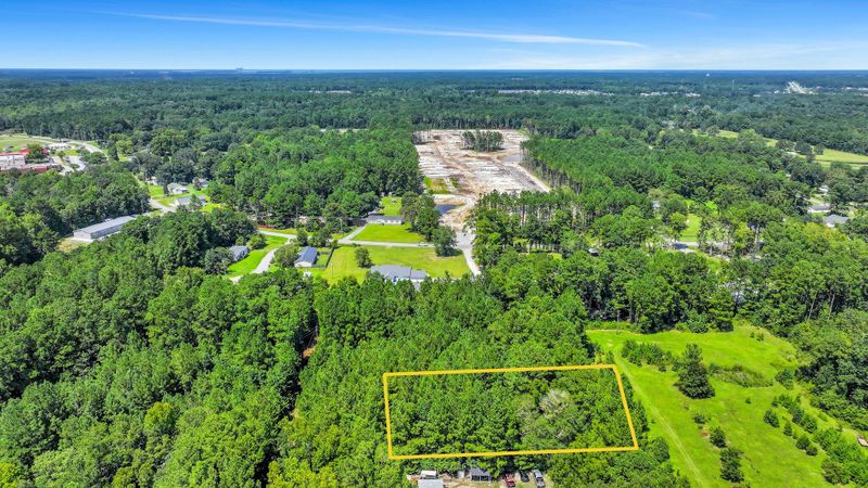 122 Bowers Ln, Moncks Corner, SC 29461