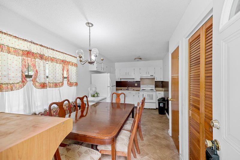 1911 Ghana St, Johns Island, SC 29455