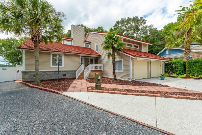 312 Christiee Ct, Charleston, SC 29418