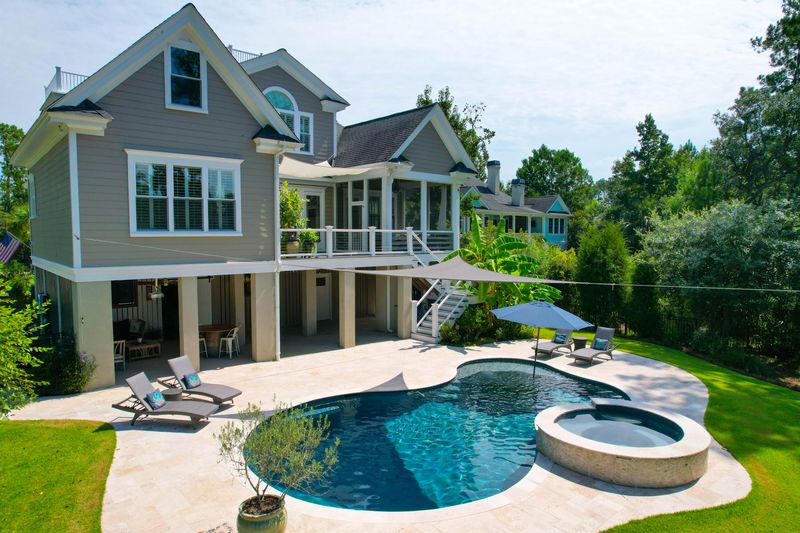 3651 Coastal Crab Rd, Mount Pleasant, SC 29466