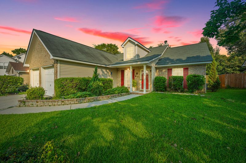 132 Toura Ln, Charleston, SC 29414