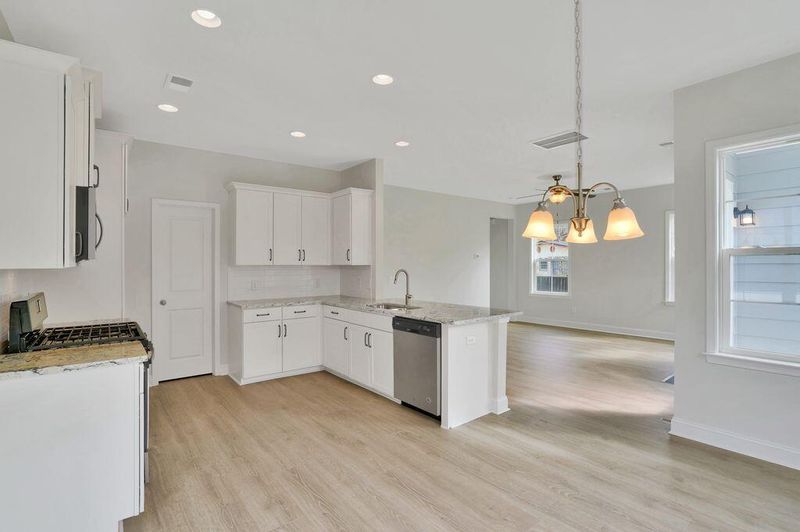 4006 Windsor Ward Ln, North Charleston, SC 29420