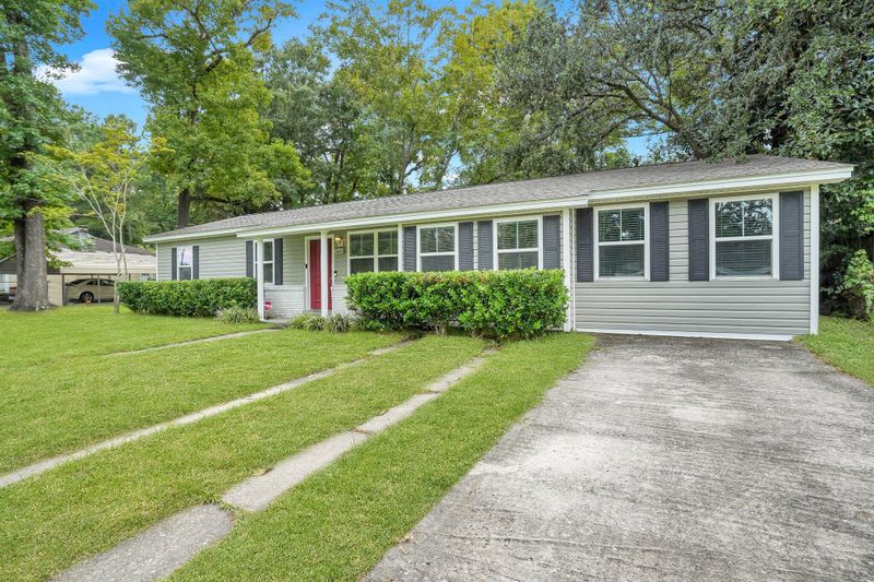 2640 Leeds Ave, North Charleston, SC 29405