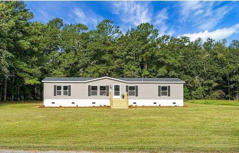 127 George Ln, Bonneau, SC 29431
