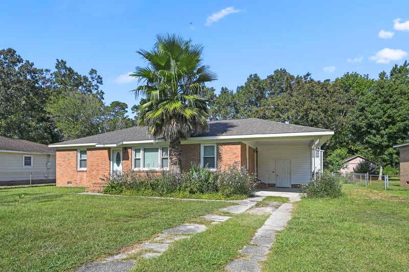 221 Vine St, Goose Creek, SC 29445