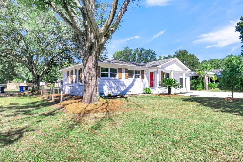 4743 Lang Ridge Dr, North Charleston, SC 29405
