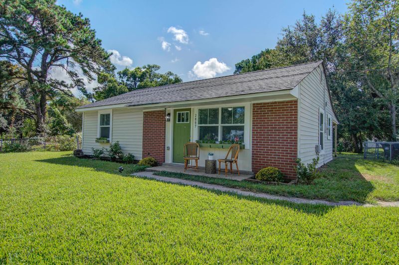 2897 Charlene Dr, North Charleston, SC 29405
