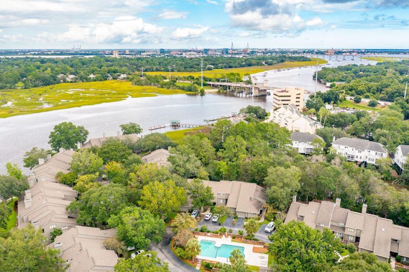 32 Wappoo Creek Pl, Charleston, SC 29412