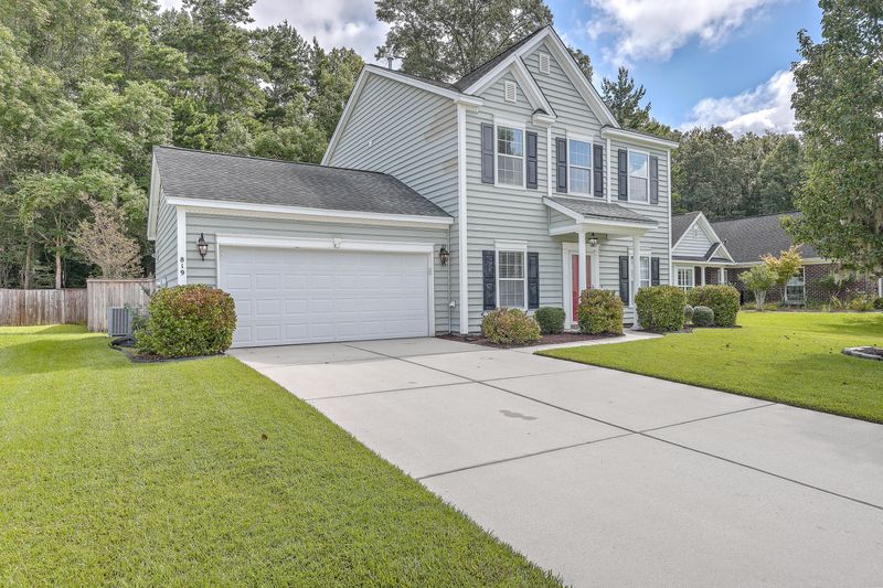 819 Bent Hickory Rd, Charleston, SC 29414