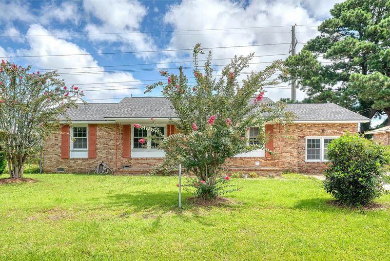 5306 Marilyn Dr, North Charleston, SC 29418