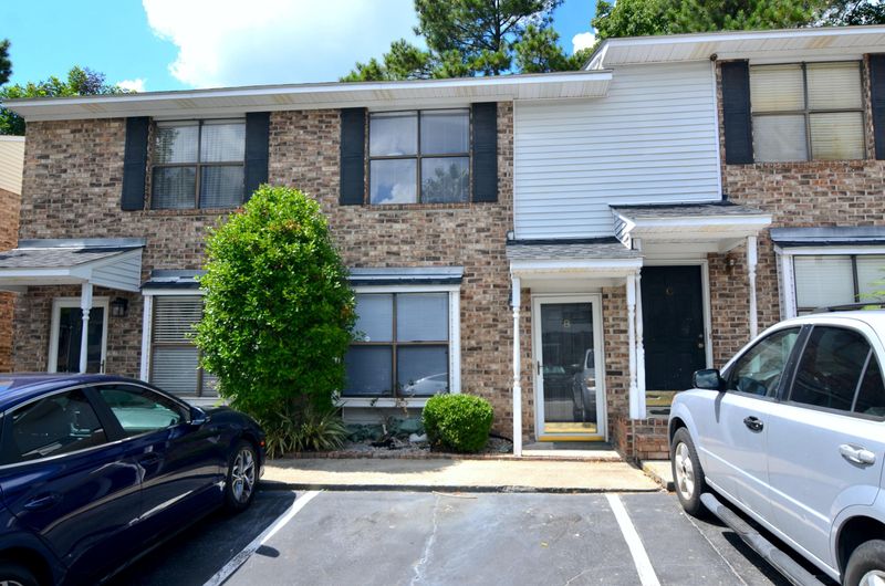 1910 Tropicana Rd #9-B, North Charleston, SC 29406