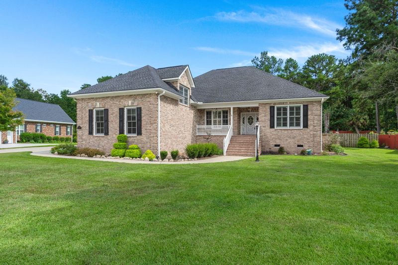 712 Hamlet Cir, Goose Creek, SC 29445