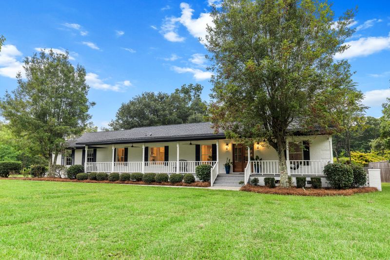 429 W Butternut Rd, Summerville, SC 29483