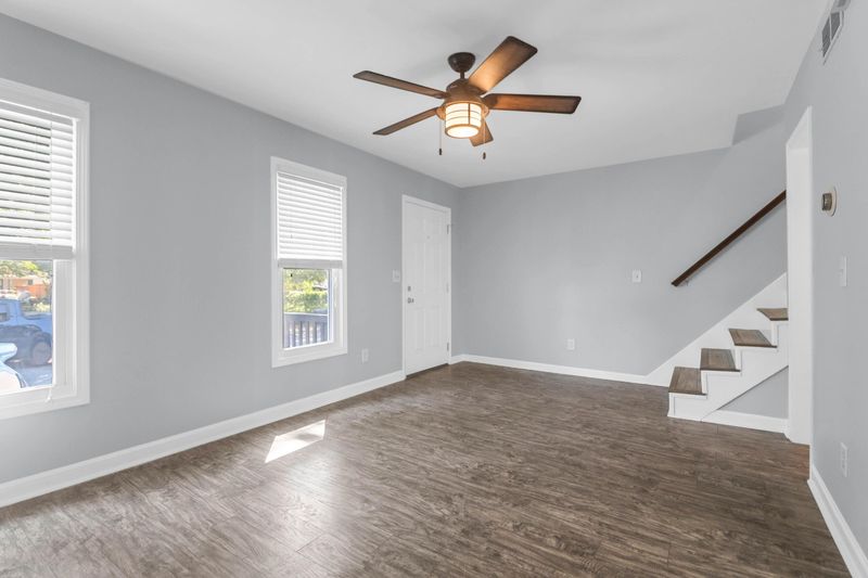 4745 Independent Ave, North Charleston, SC 29405