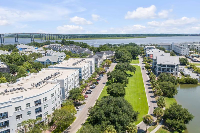 200 River Landing Dr #B401, Charleston, SC 29492