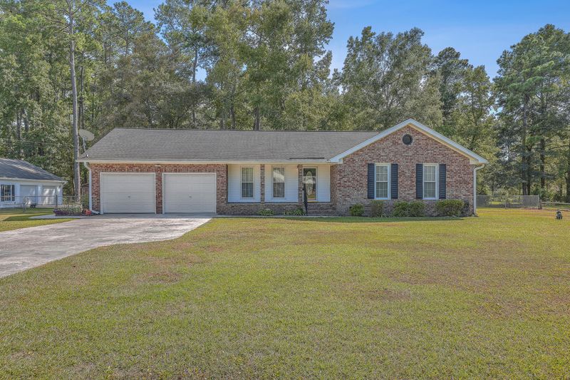 114 Arabian Dr, Summerville, SC 29483