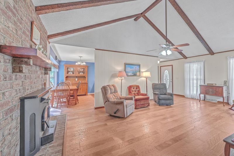 114 Arabian Dr, Summerville, SC 29483