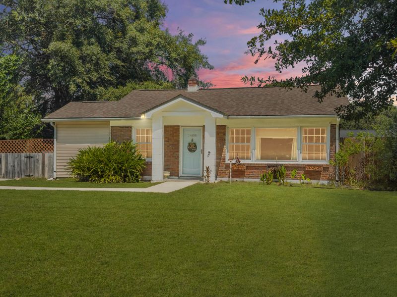 1408 Rainbow Rd, Charleston, SC 29412