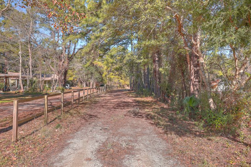 6222 N Hwy 17, Awendaw, SC 29429