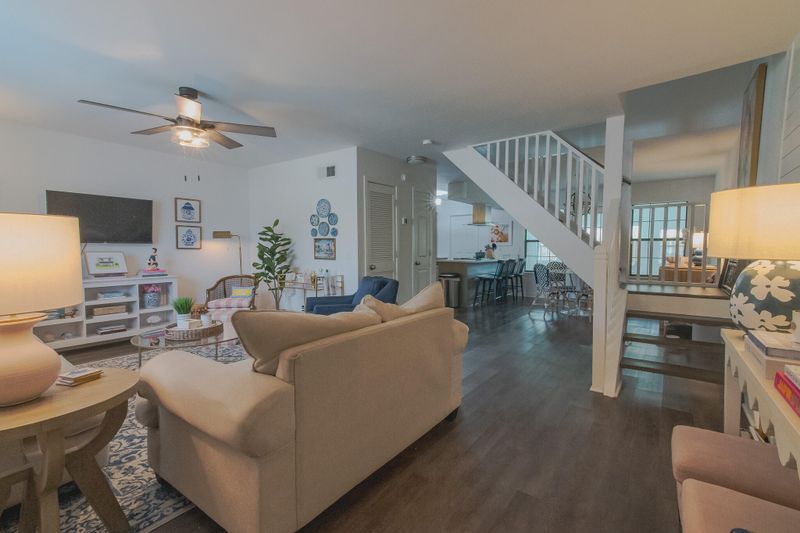 5733 Dewsbury Ln, North Charleston, SC 29418