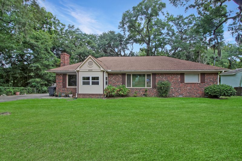 4644 Withers Dr, North Charleston, SC 29405