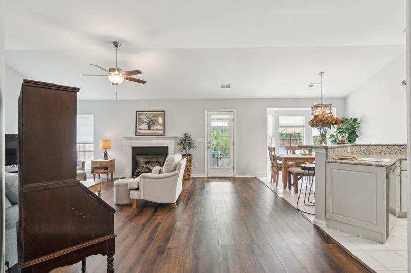3270 Heathland Way, Mount Pleasant, SC 29466