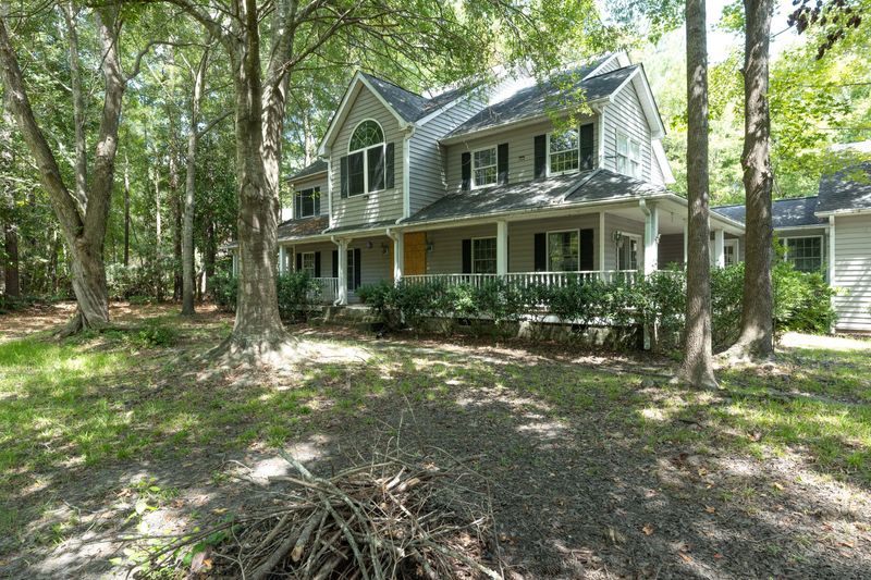 200 Old Postern Rd, Summerville, SC 29483