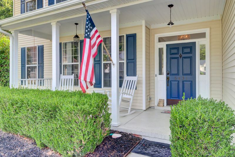 5431 Altamaha Dr, North Charleston, SC 29420