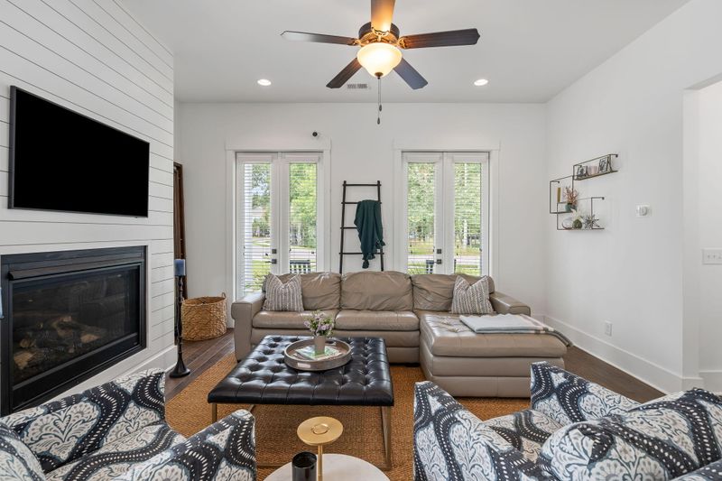 2020 Fleming Woods Rd, Charleston, SC 29412