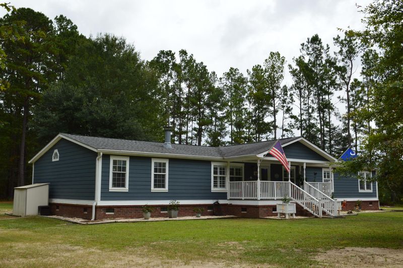 800 Blissful Ln, Huger, SC 29450