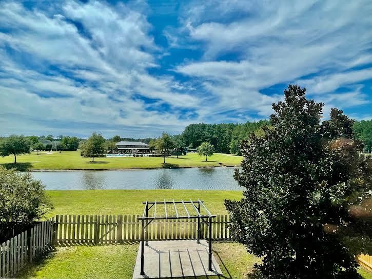 351 Peters Creek Dr, Summerville, SC 29486