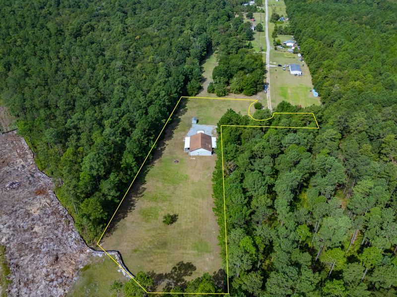 212 Airborne Way, Cross, SC 29436