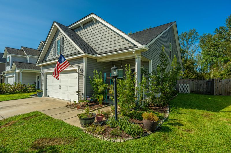 1307 Discovery Dr, Ladson, SC 29456