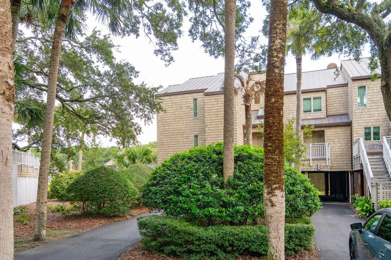 4383 Sea Forest Dr, Kiawah Island, SC 29455